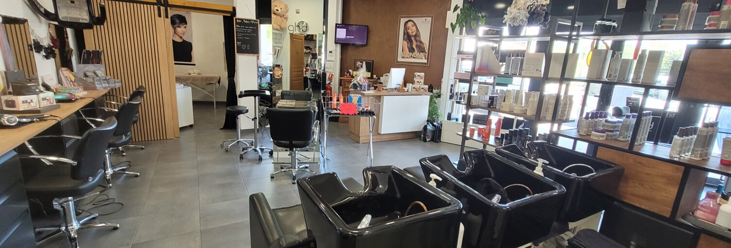 Commerce  55 m² à vendre à Solliès-Pont (83210)