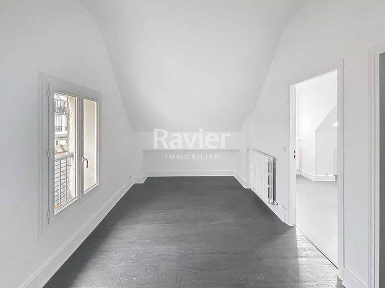 2P - PASSAGE DAUPHINE — photo 1