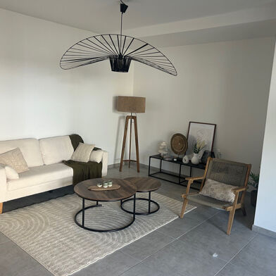 Appartement 4 pièces 828920 €