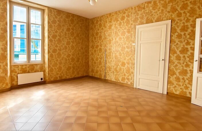 EN EXCLUSIVITÉ – Maison de ville à Eysses — photo 3