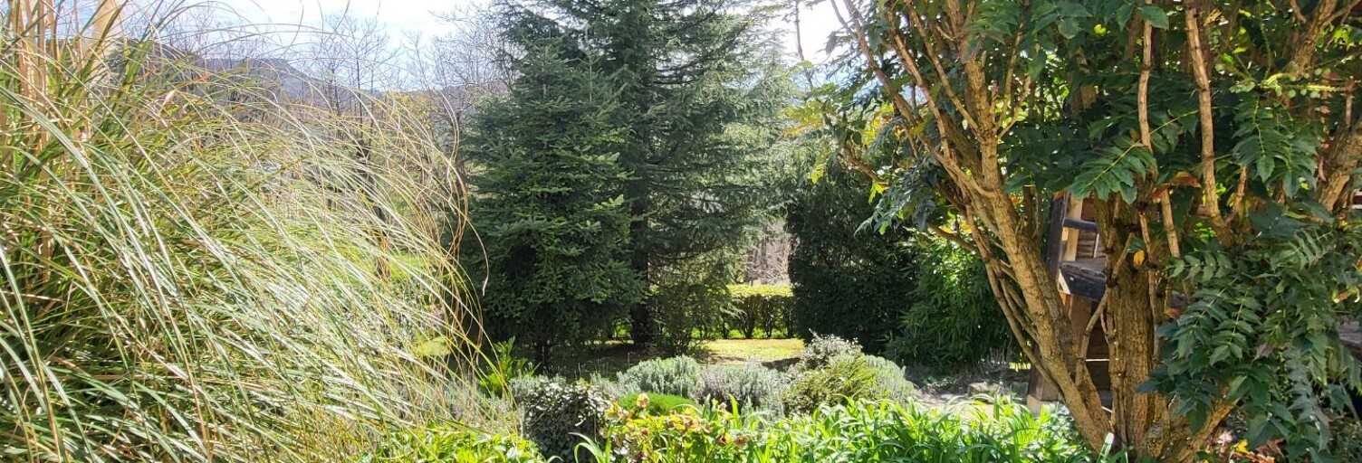 Maison 8 Pièces 157 m² à vendre à La Roche-Vineuse (71960)