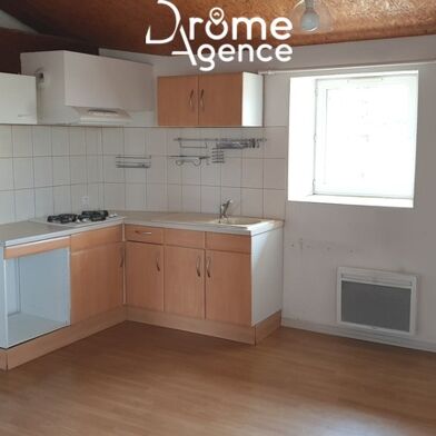 Appartement 3 pièces 550 €