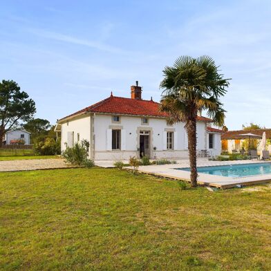 Maison 7 pièces 899000 €