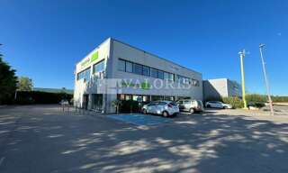 Commerce  380 m² à louer à Éguilles (13510)