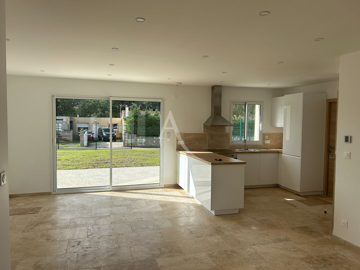 Villa / Maison  T4 à louer Bords 17430