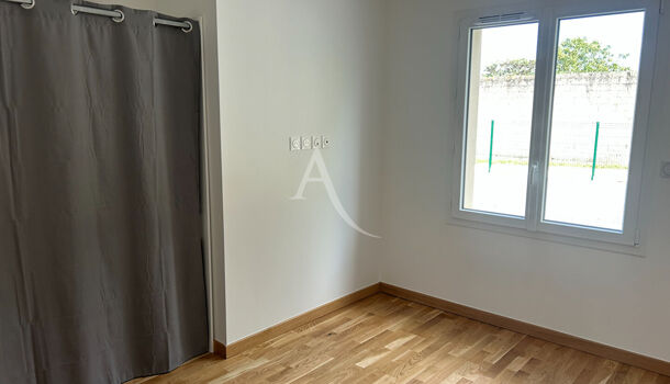 Villa / Maison 4 pièces  à louer Bords 17430