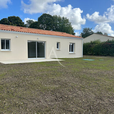 Maison 4 pièces 995 €