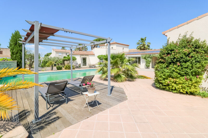 Villa / Maison  T10 à vendre Aigues-Mortes 30220