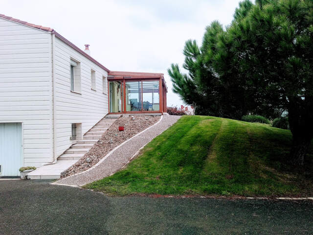 MAISON 4 CHAMBRES - PISCINE — photo du bien