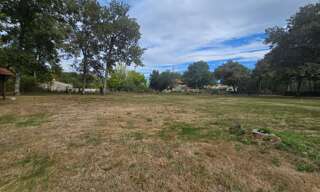 Terrain  996 m² à vendre à Saint-Jean-d'Illac (33127)