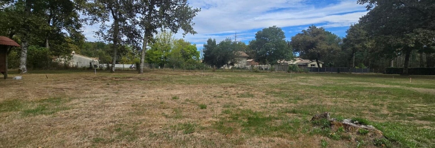 Terrain  996 m² à vendre à Saint-Jean-d'Illac (33127)