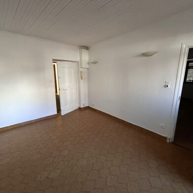 Appartement 2 pièces 728 €