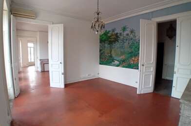 Bureau  2500 €