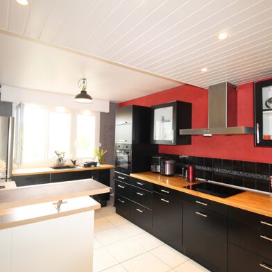 Appartement 4 pièces 162500 €