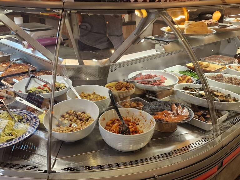 Vente Restaurant 125 m&sup2; — photo 1