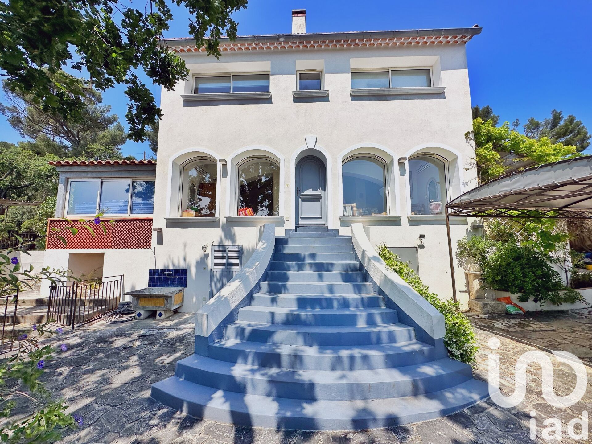 La-Seyne-Sur-Mer - 250m² - 8p. - 5ch.