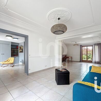 Maison 5 pièces 472000 €