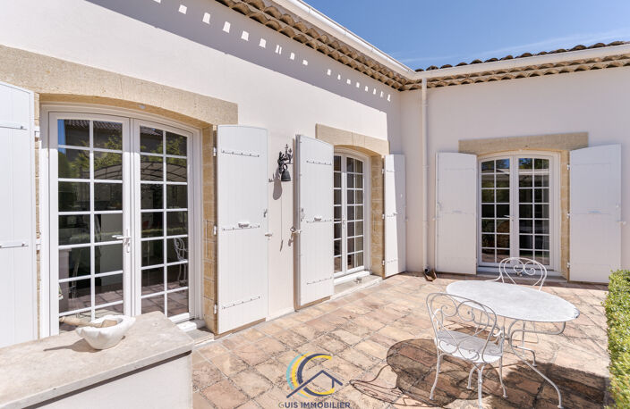 ALLAUCH   VILLA D'EXCEPTION AVEC PISCINE, ASCENSEUR ET STUDIO INDÉPENDANT — photo 2