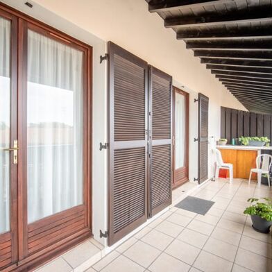 Appartement 3 pièces 300000 €