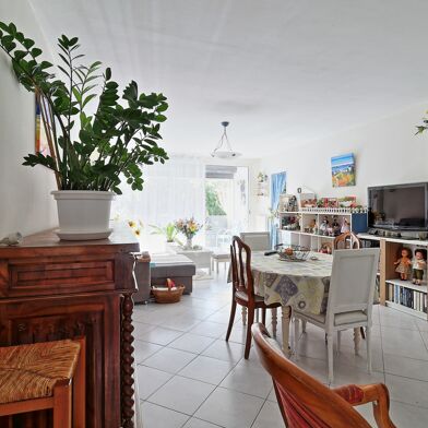 Appartement 3 pièces 176500 €