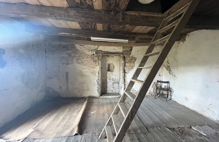 Maison en pierre de 2 pièces principales — photo 4