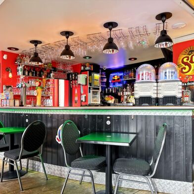 Commerce  168000 €