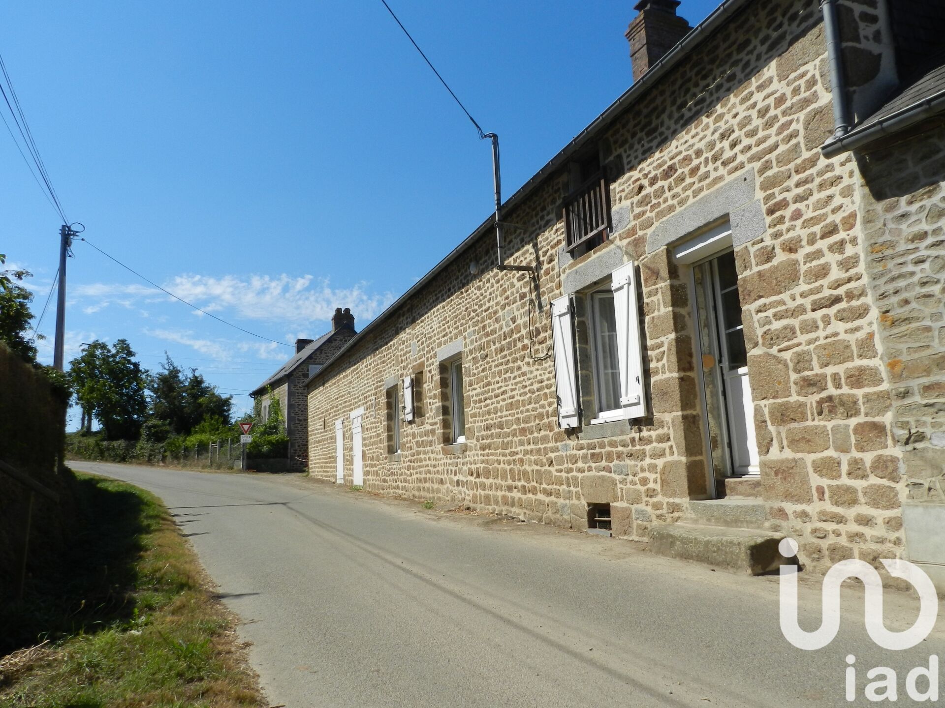 Lassay-Les-Chateaux - 110m² - 5p. - 3ch.