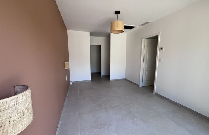 Contemporaine de 5 pièces principales — photo 4