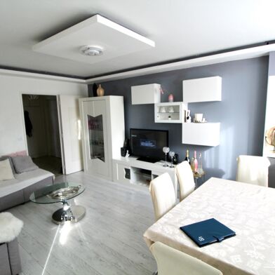 Appartement 4 pièces 215000 €