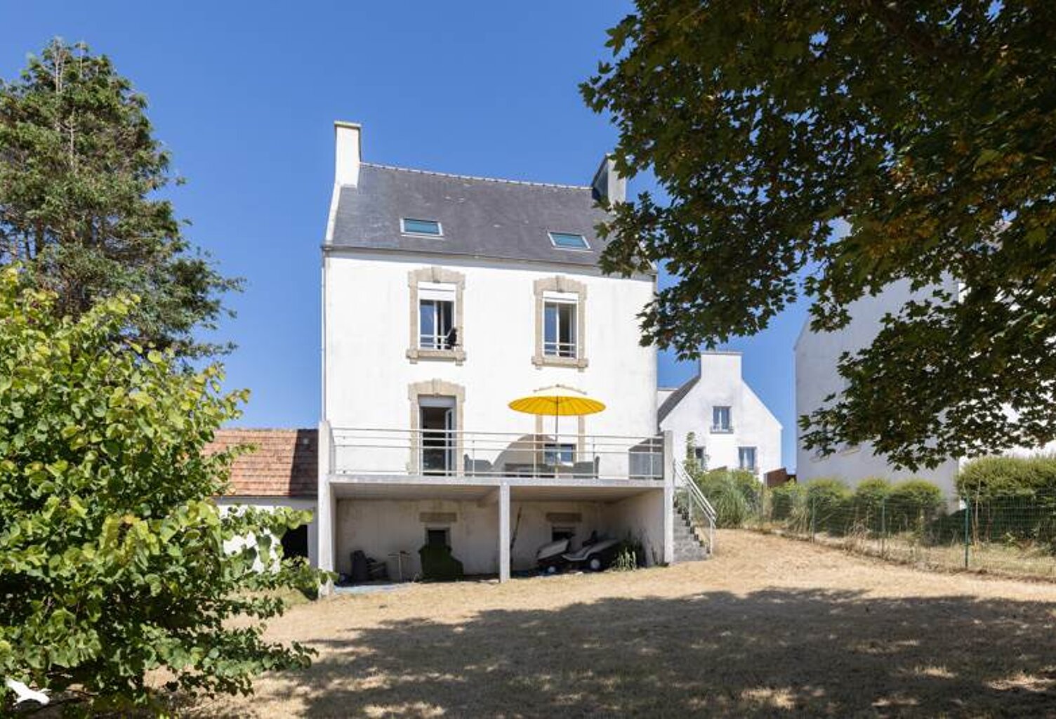 Maison en pierre de 5 pièces principales — photo 1