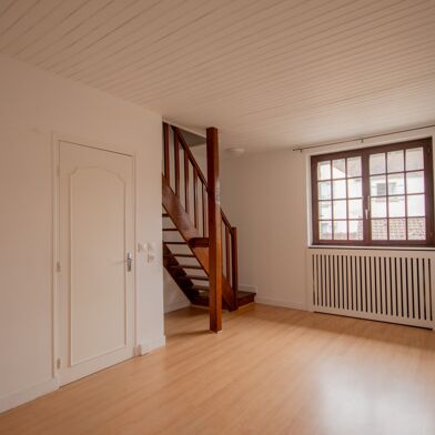 Appartement 5 pièces 140000 €