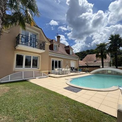 Maison 5 pièces 499200 €