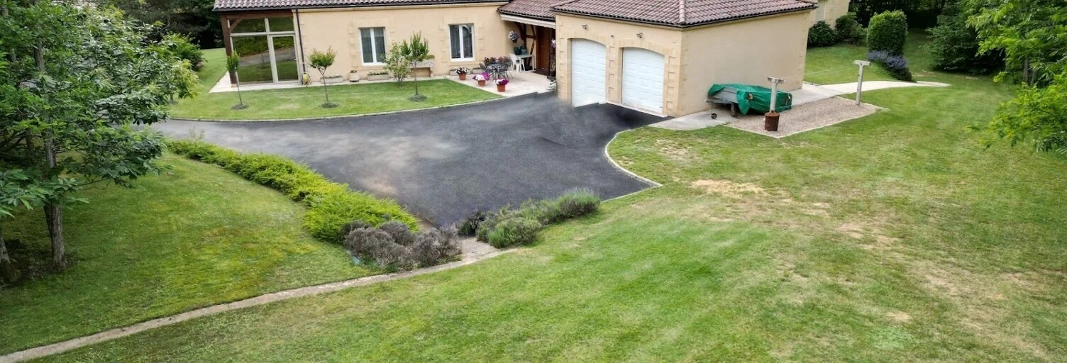 Maison 10 Pièces 260 m² à vendre à Marcillac-Saint-Quentin (24200)