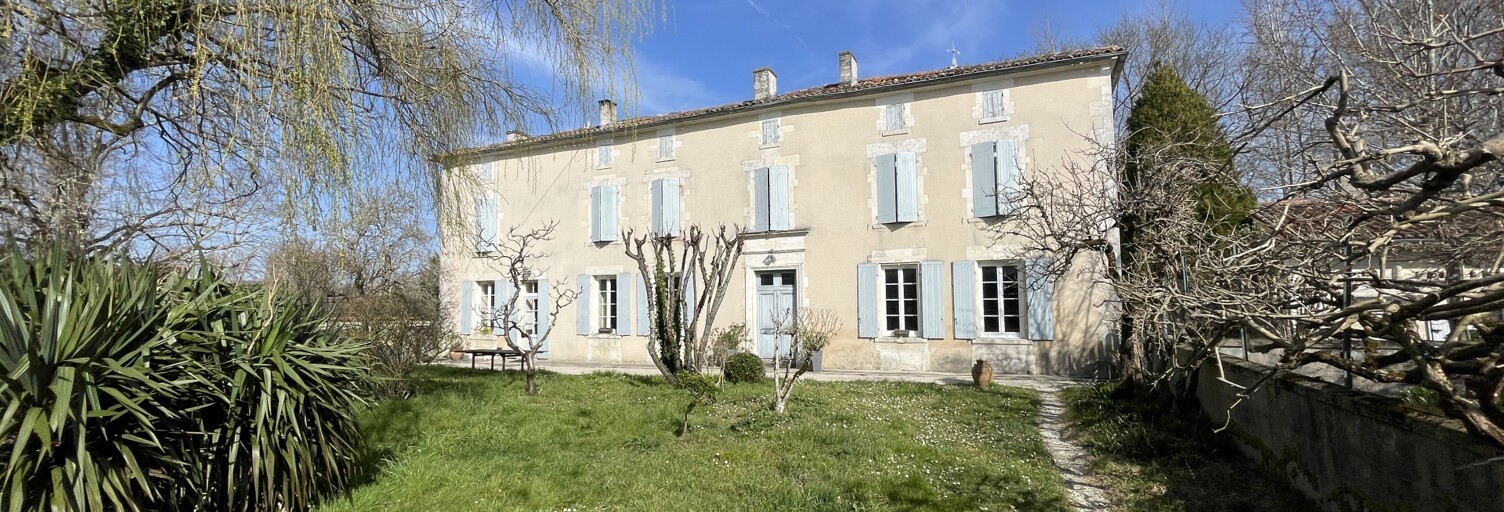 Maison 18 Pièces 427 m² à vendre à Lagarde-sur-le-Né (16300)