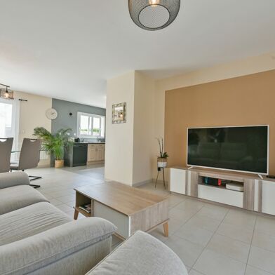 Maison 6 pièces 257004 €