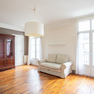 Appartement 3 pièces 236700 €