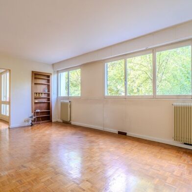 Appartement 6 pièces 249324 €