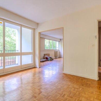 Appartement 6 pièces 249324 €