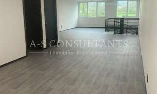 Bureau  120 m² à louer à Méry (73420)