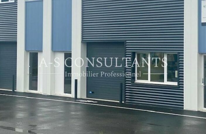 BUREAUX à louer — photo 2