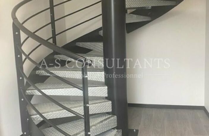 BUREAUX à louer — photo 3