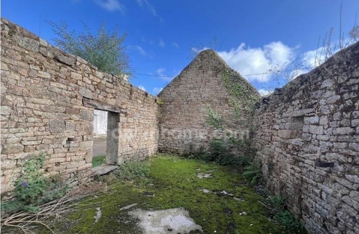 Tourch (29) : Terrain à bâtir de 830 m2 viabilisé avec bâtisses en pierre à rénover — photo 4