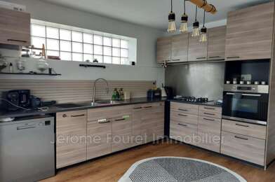 Maison 5 pièces 180400 €