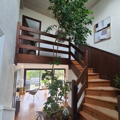 Maison 6 pièces 289900 €