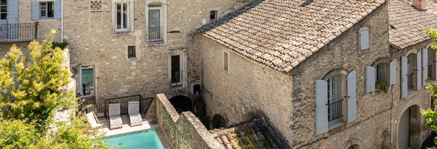 Maison 12 Pièces 455 m² à vendre à Lagnes (84800)