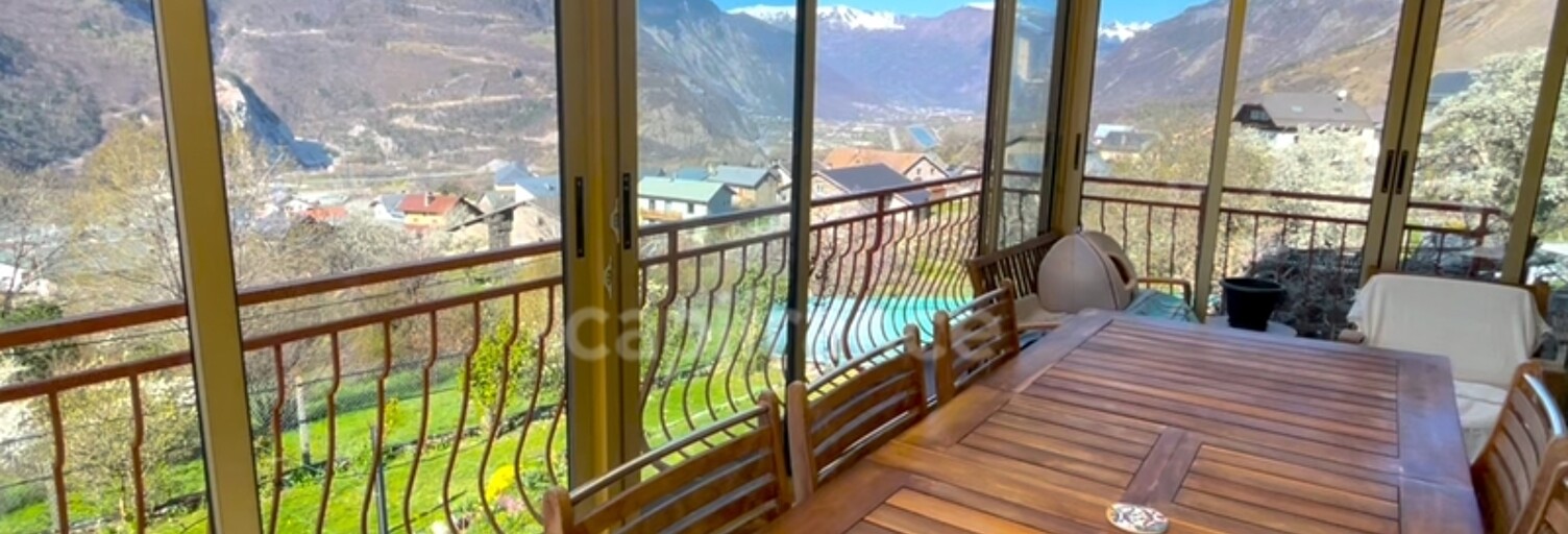 Maison 8 Pièces 368 m² à vendre à Saint-Martin-de-la-Porte (73140)