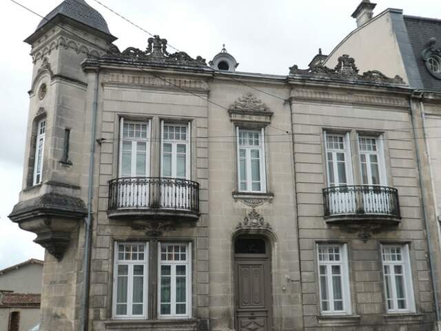 ⚜ A Vendre Maison BOURGEOISE COGNAC Proche Centre Ville ⚜ — photo du bien