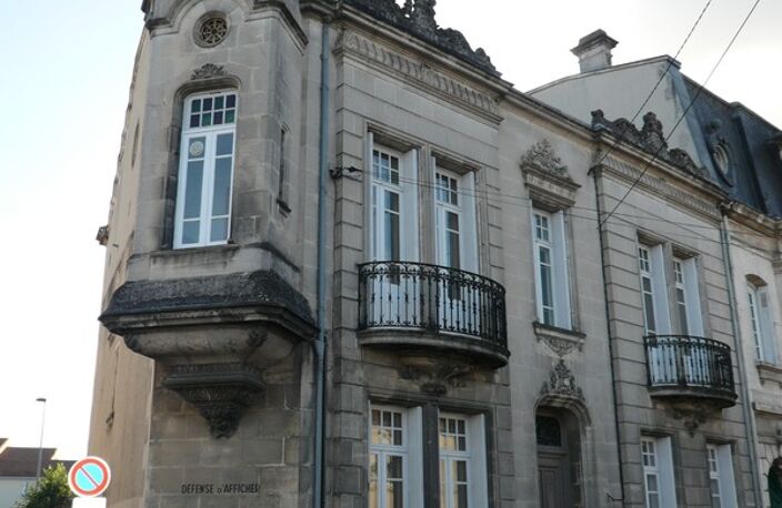⚜ A Vendre Maison BOURGEOISE COGNAC Proche Centre Ville ⚜ — photo 2