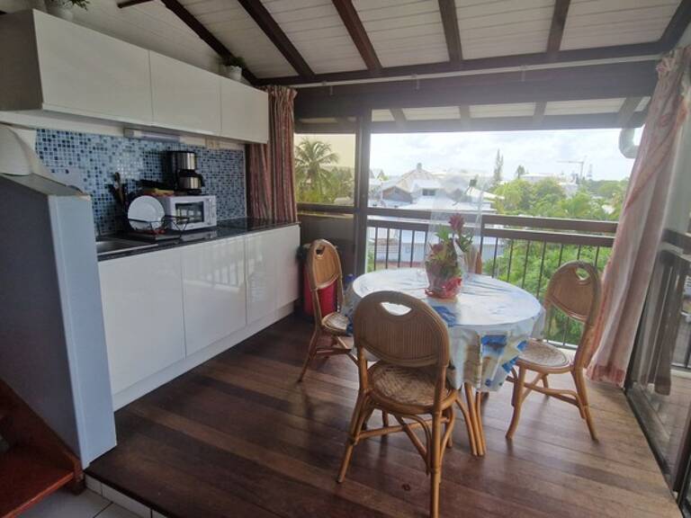 Bas du Fort, bel appartement duplex T3 piscine plage à pied et parking — photo 1