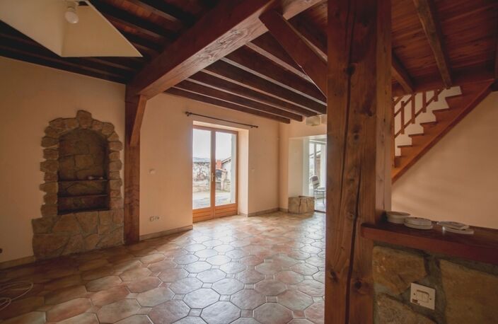Dpt Rhône (69), à vendre AVEIZE,  Ferme, 4 chambres et nombreuses dépendances — photo 3